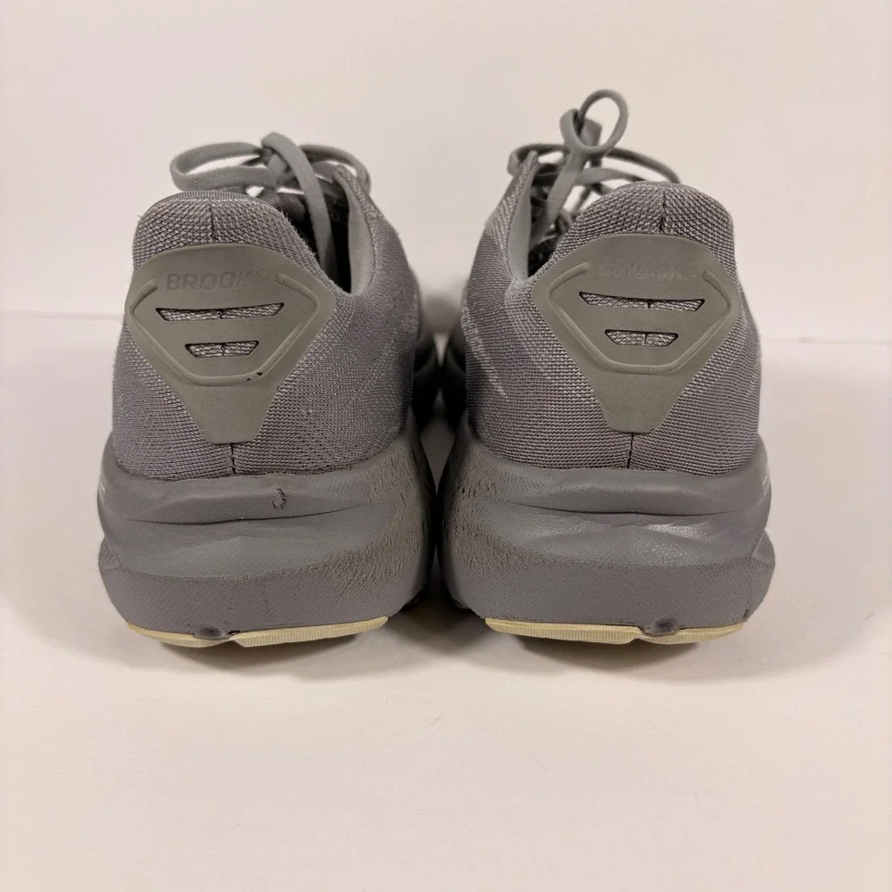 Brooks ghost 16